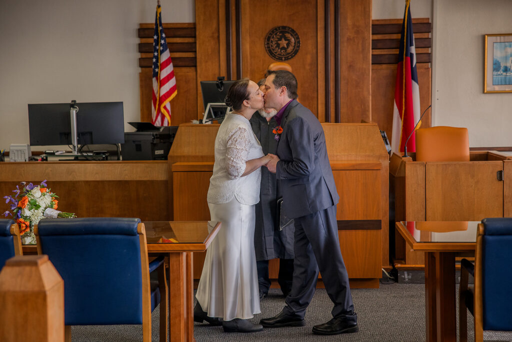 Rachele and Wes share their first kiss as husband and wife.